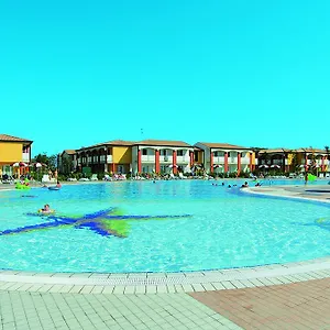  Aparthotel Villaggio Ai Pini